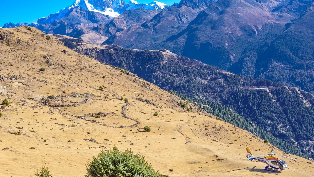 Mount jomolhari heli Tour (1)