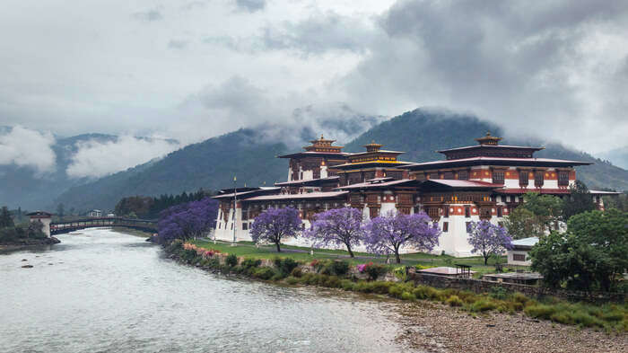 Punakha dzong in Monsoon