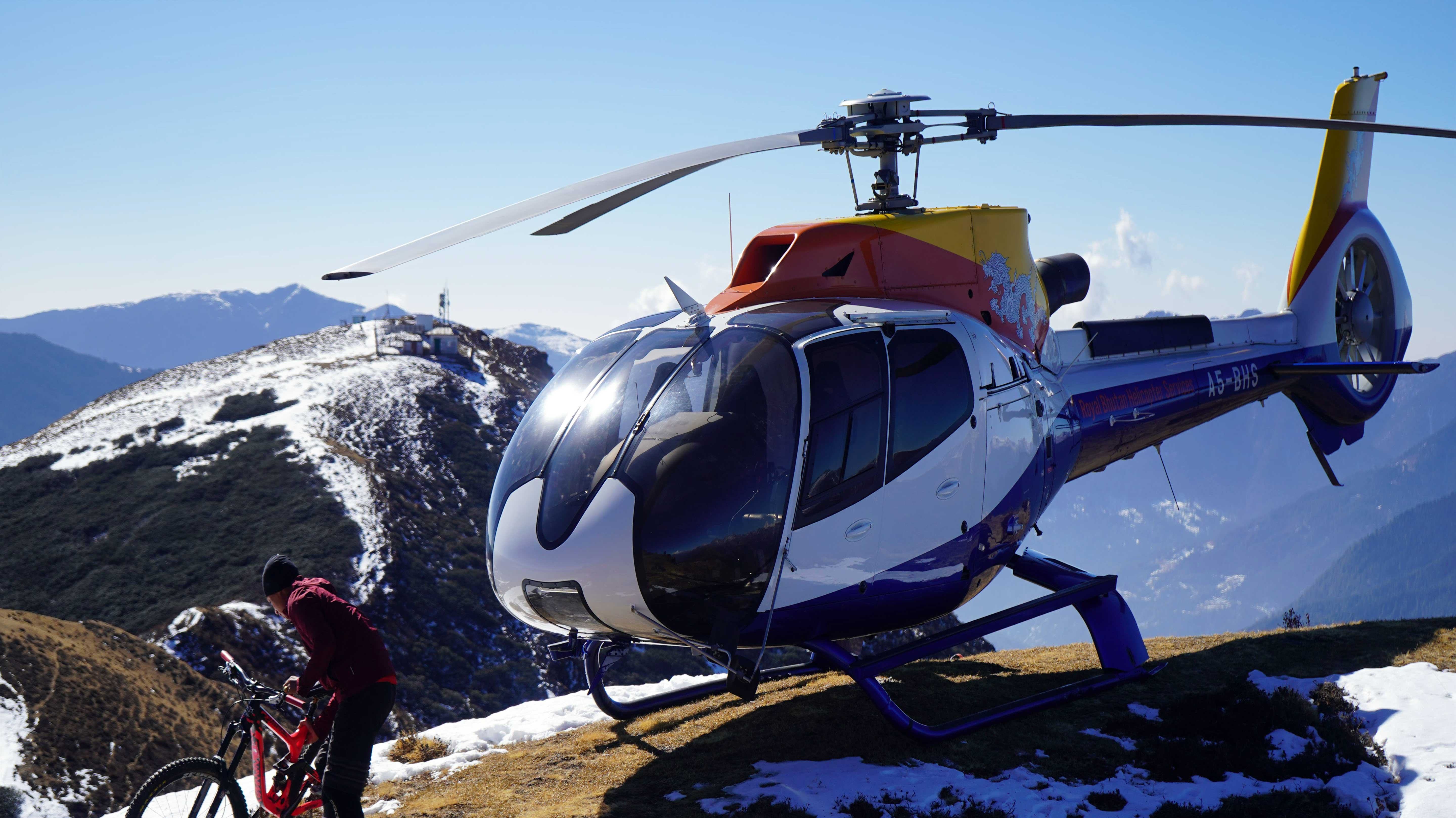 Heli Tour in Bhutan