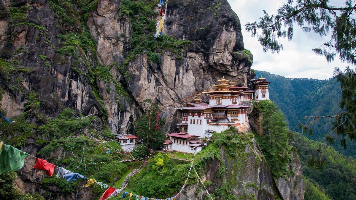 Tiger nest paro Bhutan Amen Bhutna Tours and Treks 0 1