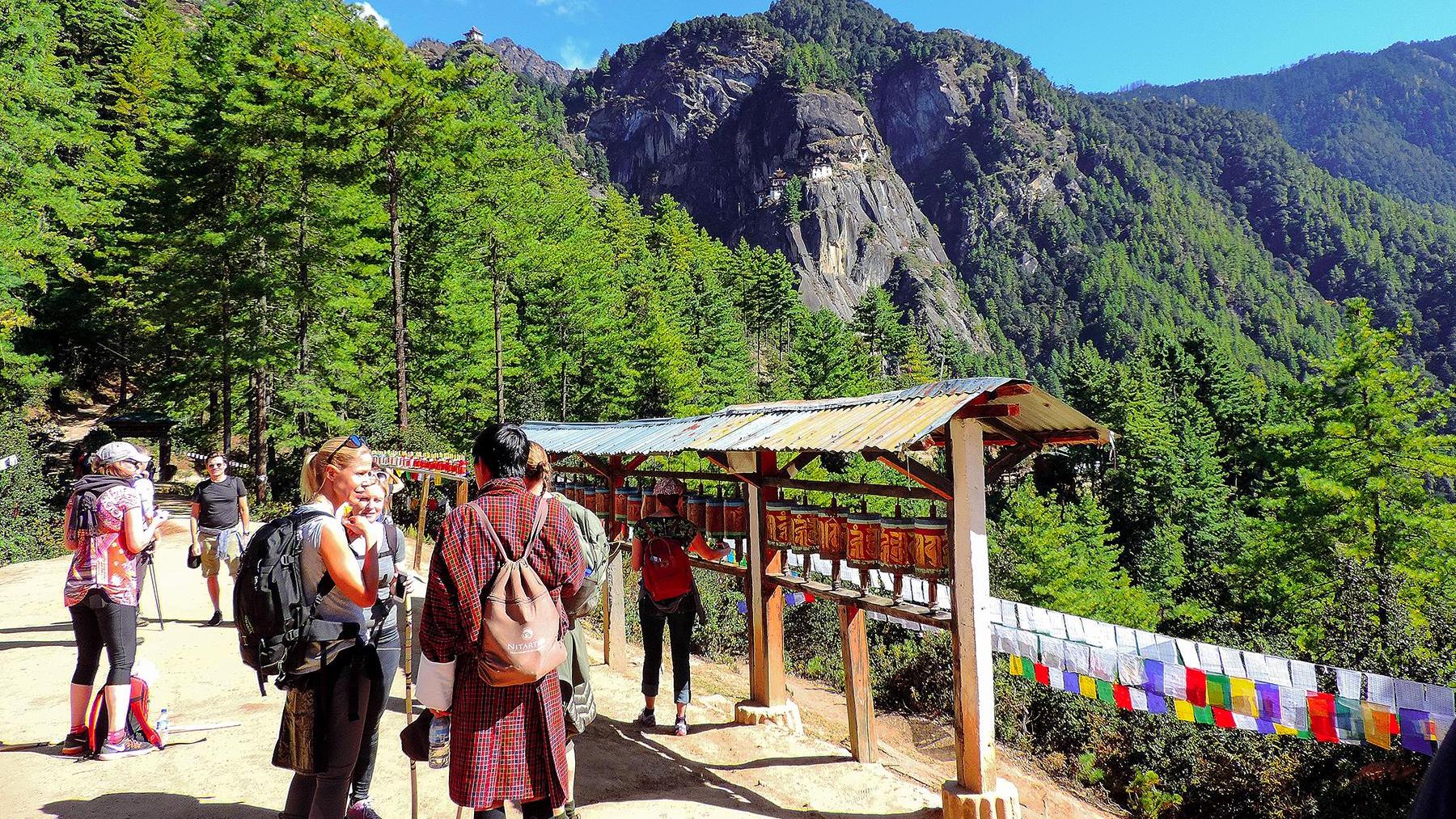 Hiking to Tigers Nest monastery
