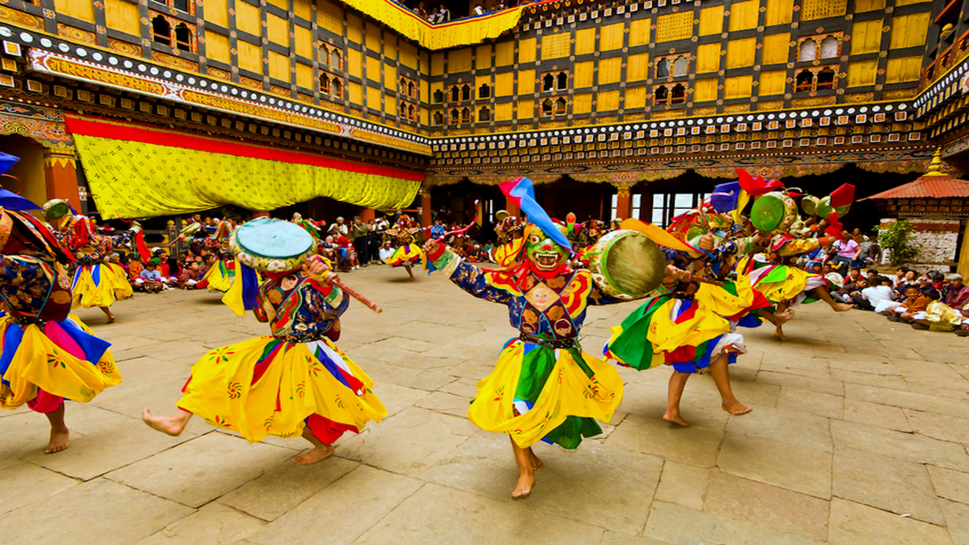 Trditional dance in Bhutan dfjoadij  dgvd