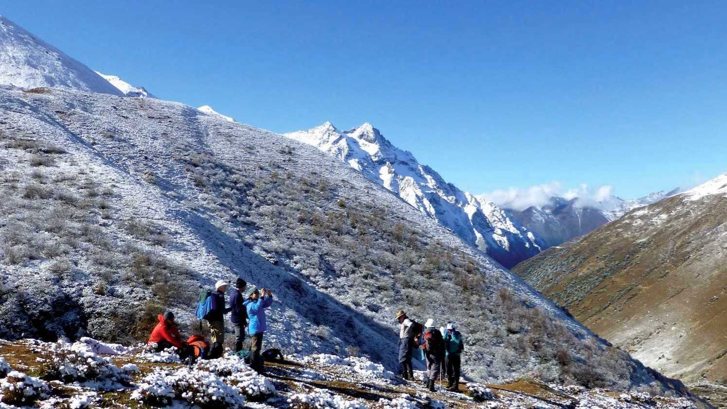 Snowman Trekking dfii  dbad